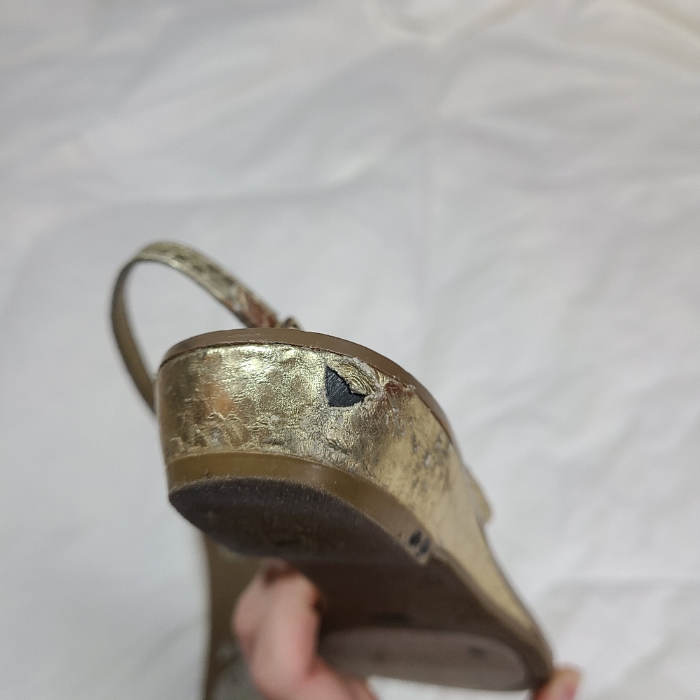 Marc Fisher | Gold Sandals - Picture 4 of 10